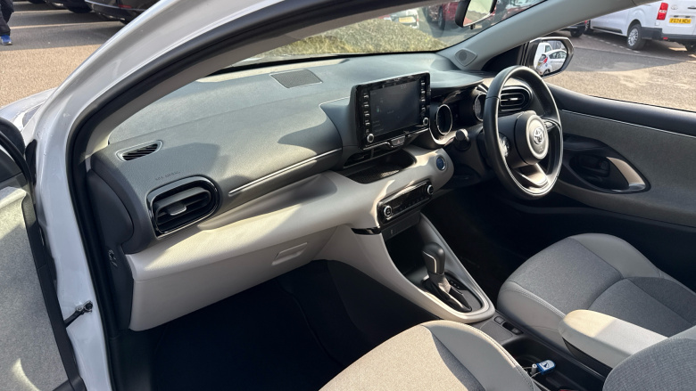 Toyota Yaris 1.5 Hybrid Excel 5dr CVT Hybrid Hatchback